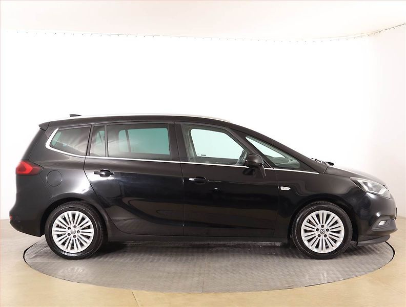 Opel Zafira (2017) 2.0 CDTI, Automat, 7 míst - fotka 6 z 20