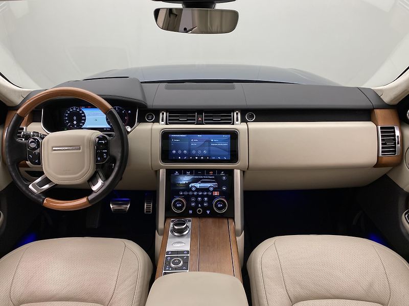 Land Rover Range Rover 4.4 SDV8 VOGUE AWD AUT CZ - fotka 2 z 57