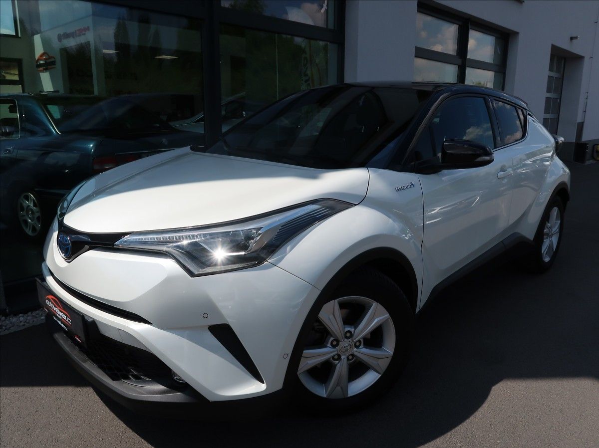 Toyota C-HR 1,8 Hybrid,Selection,NovéČR