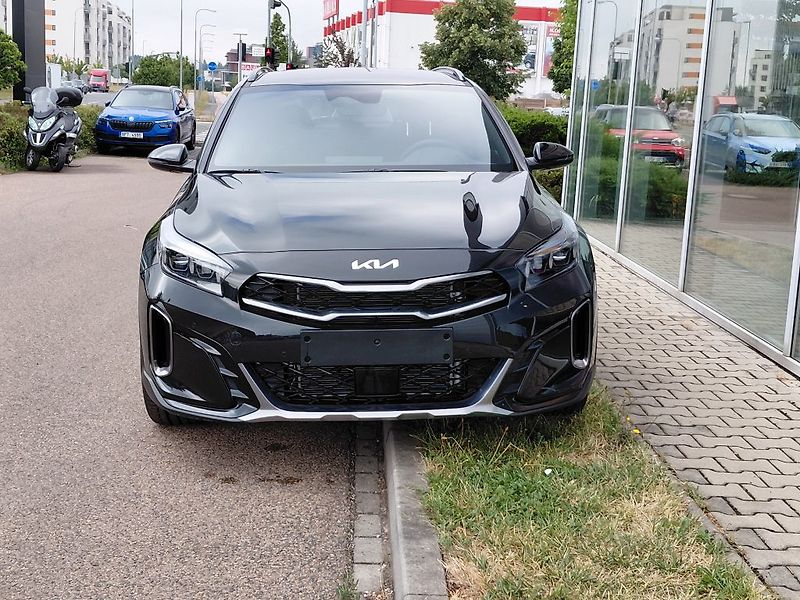 Kia XCeed GT-LINE 1,6 T-GDi GPF 7DCT 110 - fotka 11 z 12
