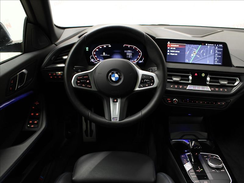 BMW Řada 2 1,5 218i Gran Coupe M Sport - fotka 31 z 37