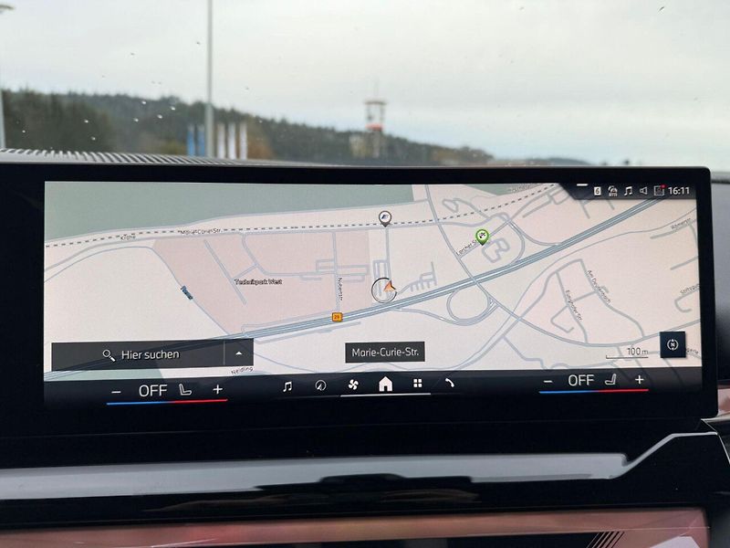 BMW i5 eDrive40 360 HuD ACC Venti - fotka 10 z 13