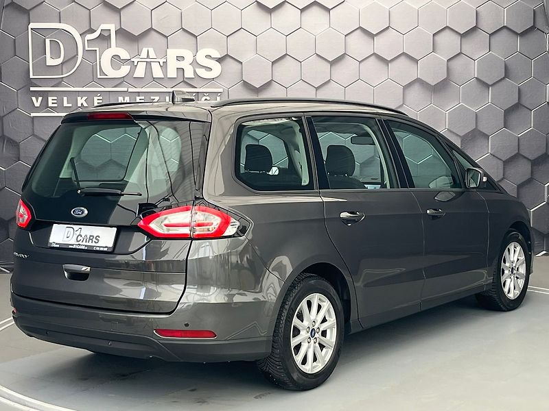 Ford Galaxy 2.0 EcoBlue, 140 kW, Cebia - fotka 5 z 45
