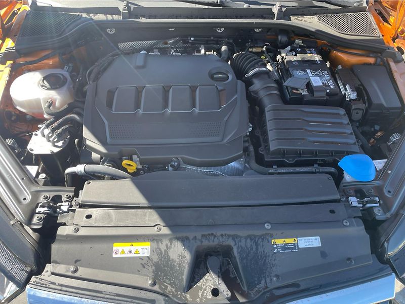 Škoda Octavia COMBI 2.0 TDi DSG 7st. STYLE P - fotka 23 z 25