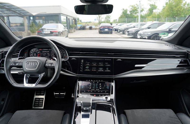 Audi RS Q8 TFSI 441kW quattro - fotka 25 z 51