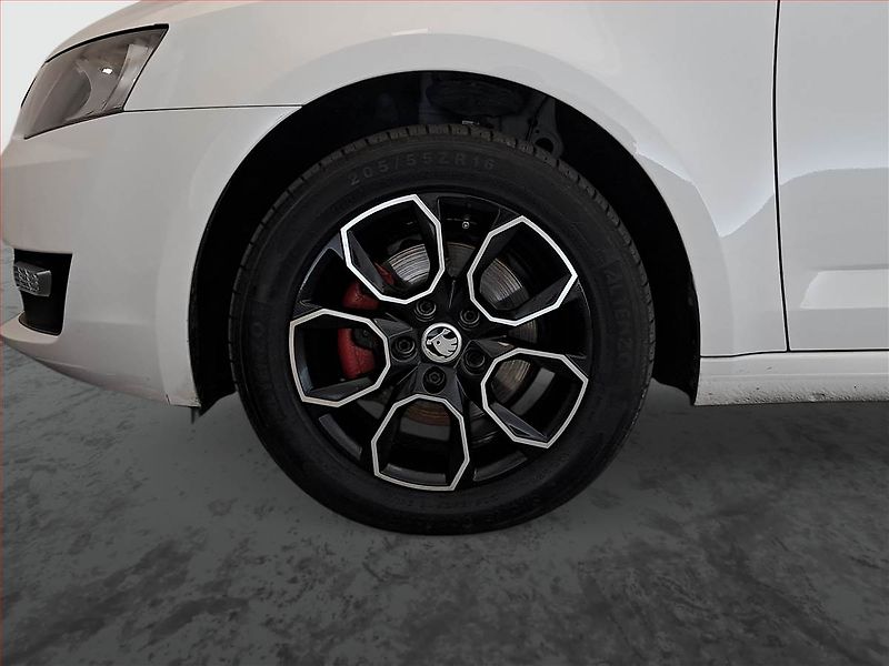 Škoda Octavia (2014) 1.2 TSI - fotka 14 z 16