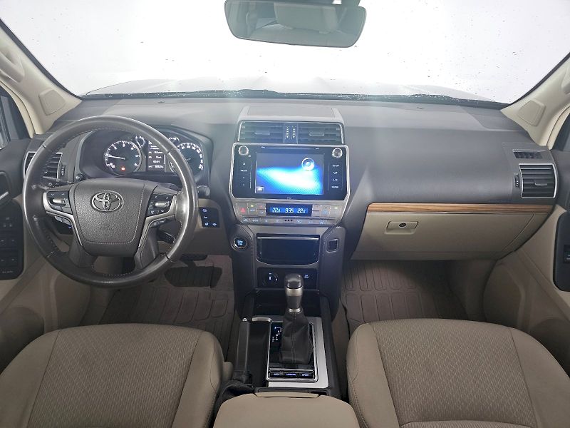 Toyota Land Cruiser (2019) LC150 2.8D-4D 130kW 4x4 - fotka 8 z 26