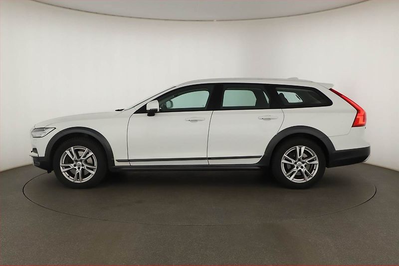 Volvo V90 (2019) Cross Country - fotka 3 z 21