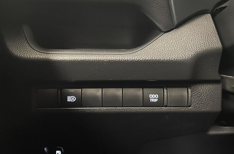 Toyota RAV4 2.5 Hybrid Comfort e-CVT, ČR - fotka 21 z 28