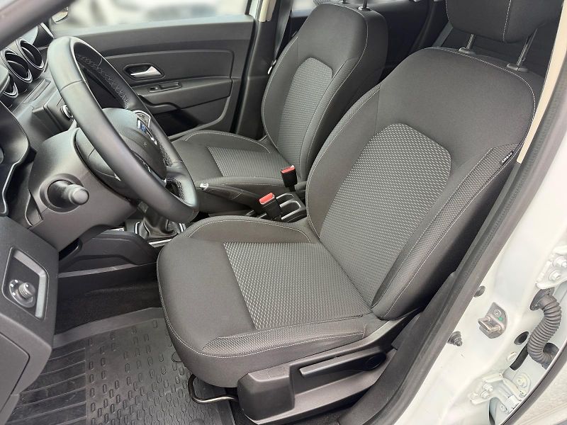 Dacia Duster (2021) COMFORT 1.5TBdCi 84kW 4x4 CZ  - fotka 7 z 11