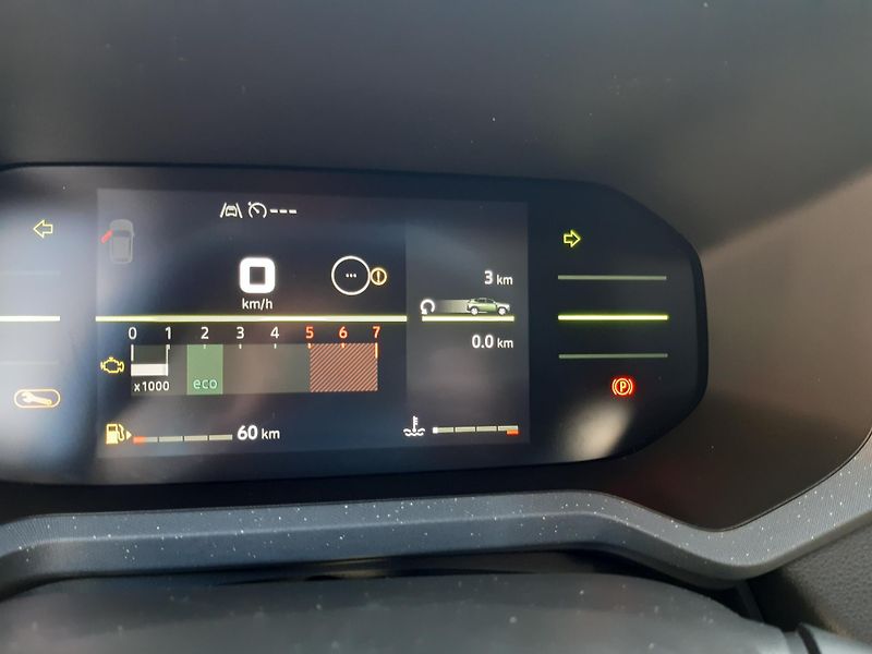 Dacia Duster (2026) Journey mild hybrid 140k - fotka 12 z 14