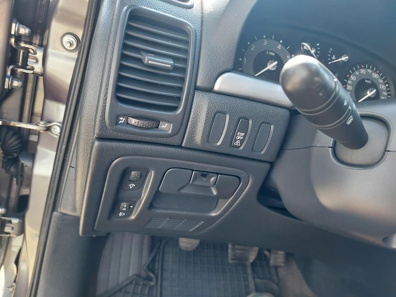 Renault Laguna (2007) II. 2.0i-16v - fotka 11 z 22