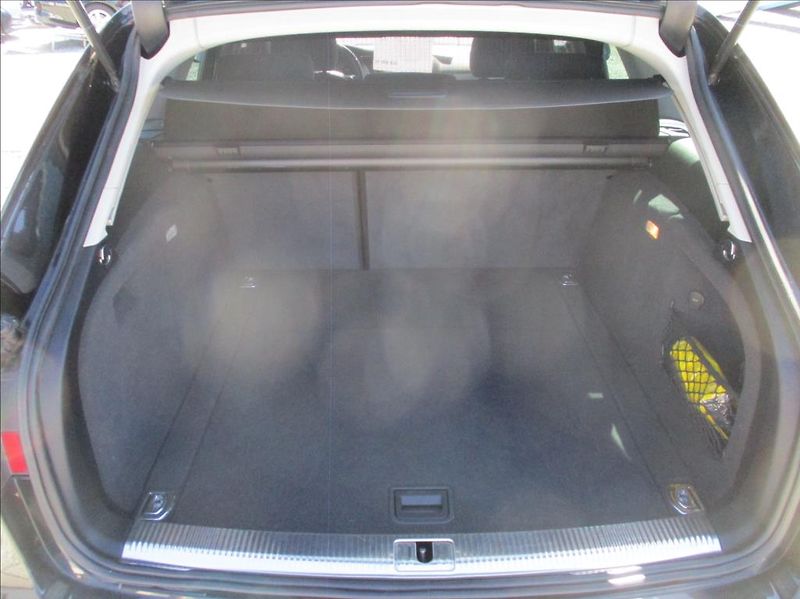 Audi A4 Avant 2,0 TDI, quattro, servis - fotka 13 z 45