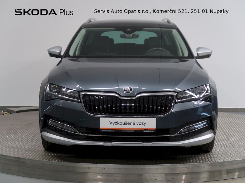 Škoda Superb (2021) SCOUT 2.0TDI 147KW DSG 4x4 - fotka 4 z 39