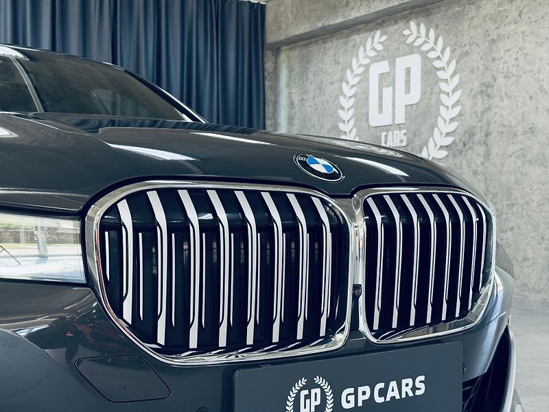 BMW Řada 7 (2020) 730xd*H&K*HUD*LASER* - fotka 8 z 44