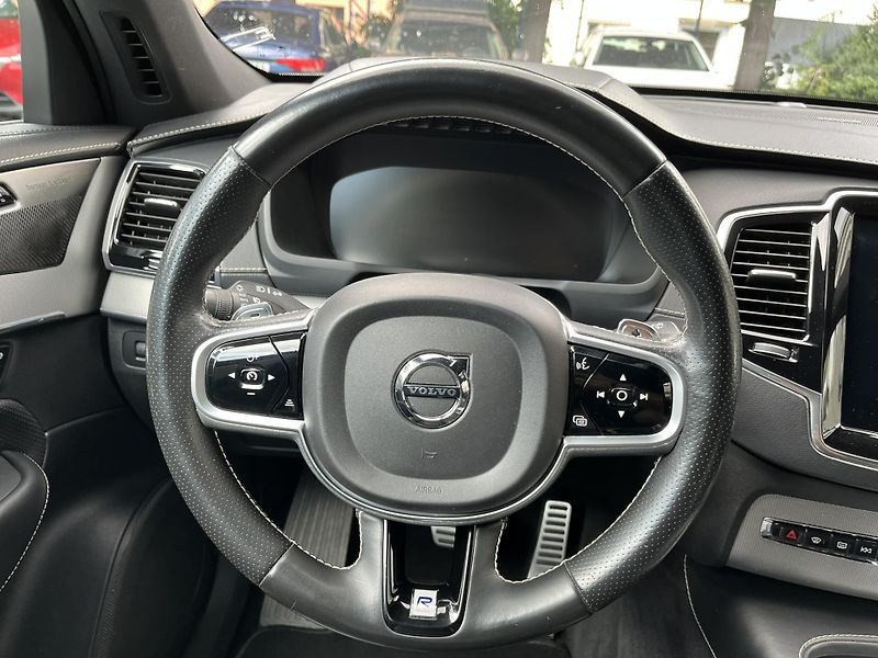 Volvo XC90 (2019) D5 AWD R-DESIGN, 7 MÍST - fotka 22 z 44