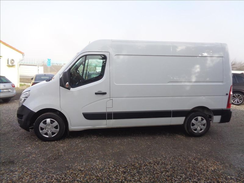 Nissan Interstar 2,3 - fotka 3 z 22