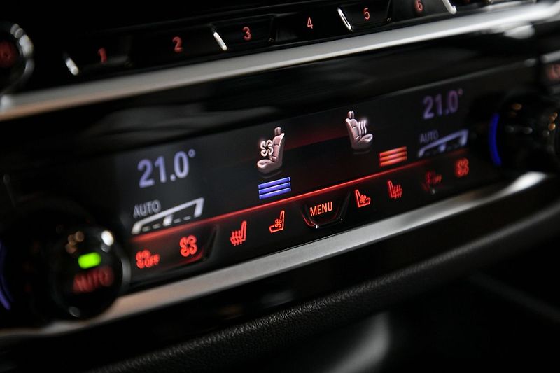 BMW M5 Competition 460kW Soft B&W HUD - fotka 27 z 50