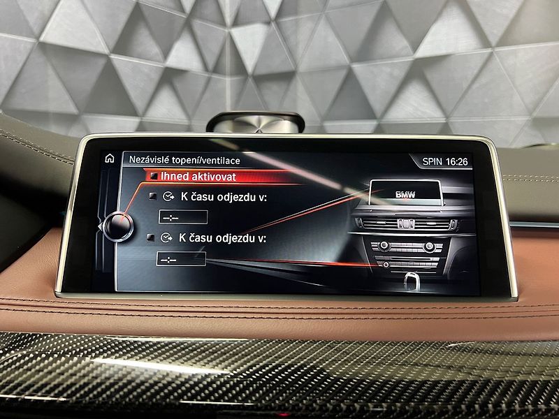BMW X5 423KW INDIVIDUAL, PANORAMA - fotka 19 z 35