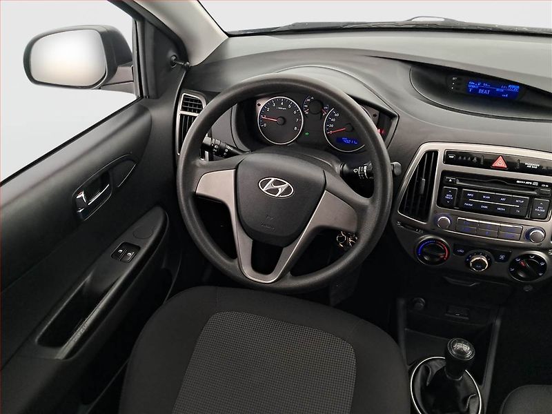 Hyundai i20 (2014) 1.2 - fotka 7 z 14