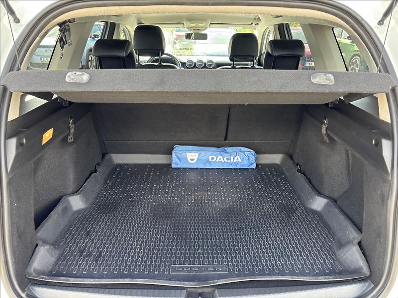 Dacia Duster 1,6 SCe 84 kW Comfort 4x4 S&S - fotka 12 z 43