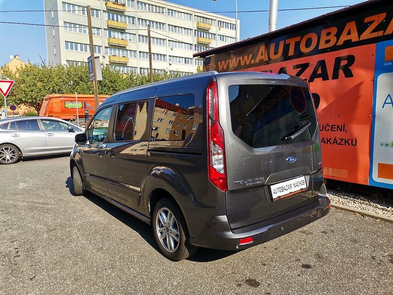 Ford Tourneo Connect (2019) 1.5TDCi 88kw Titanium 7míst - fotka 3 z 29