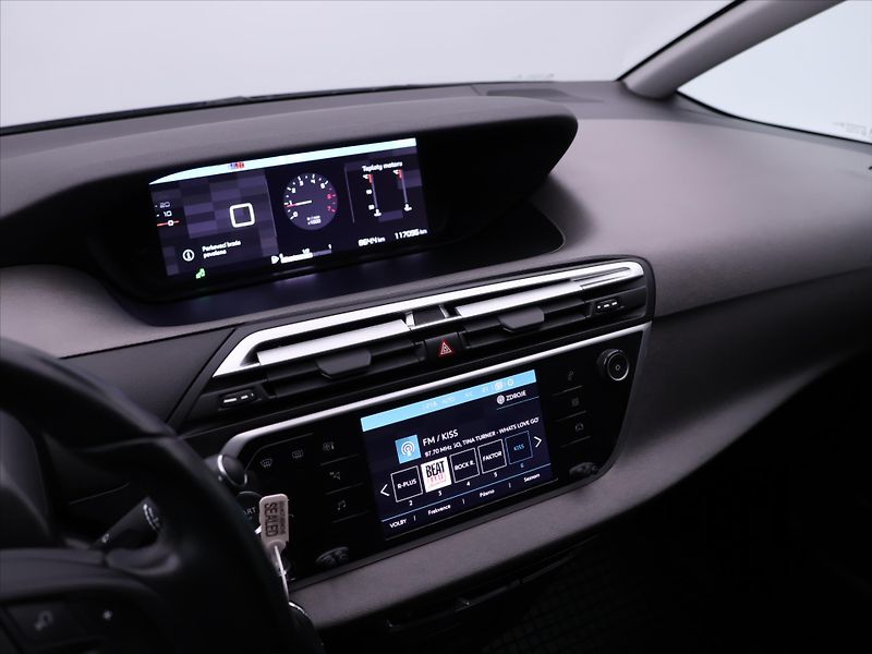 Citroën Grand C4 SpaceTourer 1,5 HDI 96kW Tažné - fotka 21 z 35