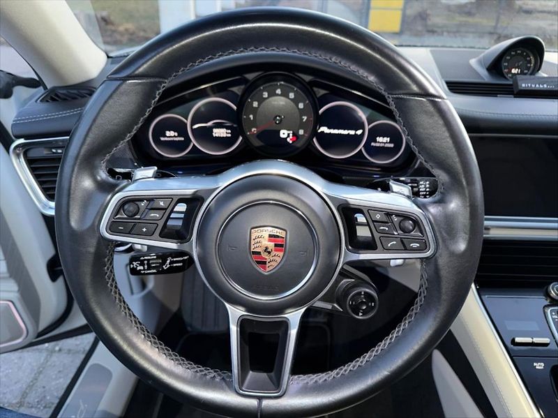 Porsche Panamera 2,9 4 ČR DPH VÝBAVA - fotka 19 z 27