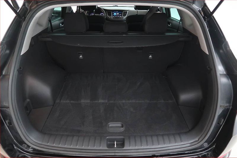 Hyundai Tucson (2016) 1.7 CRDi, ČR,1.maj, Navi - fotka 13 z 17