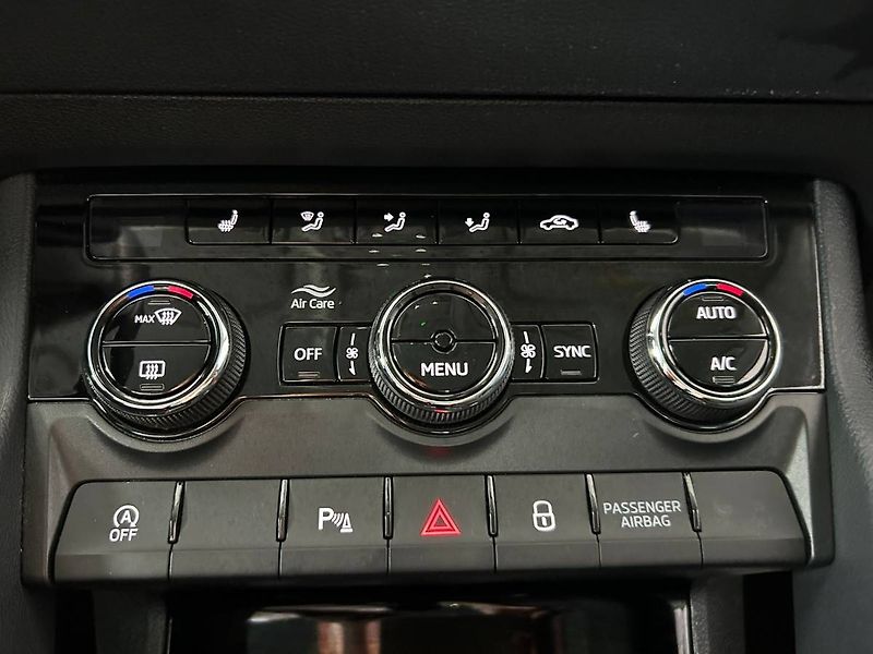 Škoda Karoq (2023) 1.5 TSI 110kW LED manuál - fotka 21 z 35