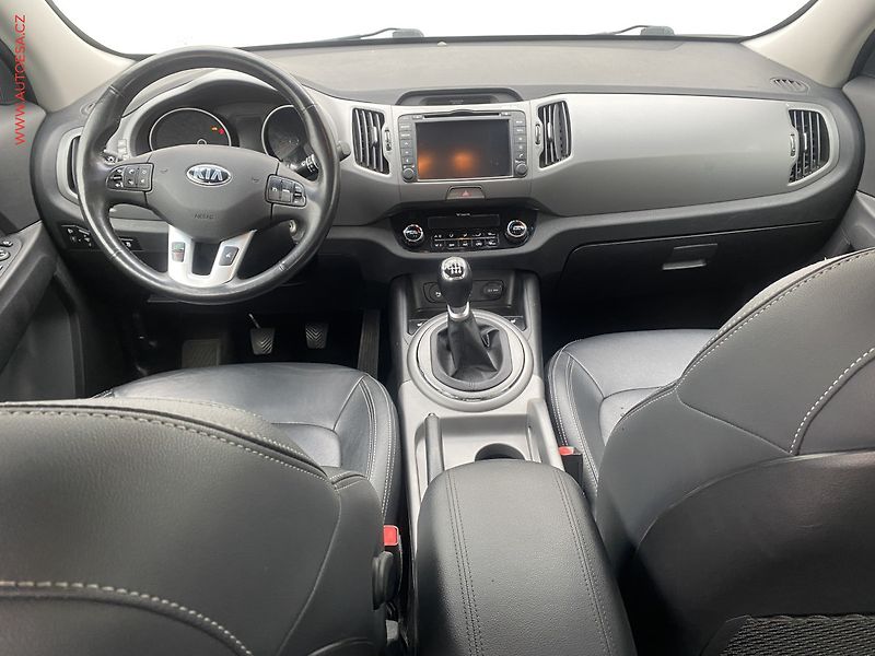 Kia Sportage (2016) 1.6 GDi, Navi, kamera, kůže - fotka 8 z 15