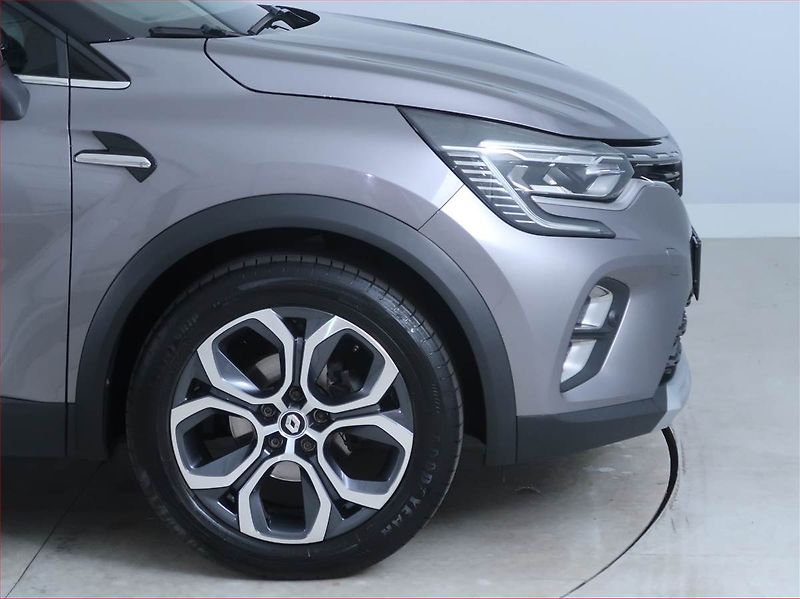Renault Captur (2023) 1.3 TCe - fotka 13 z 17