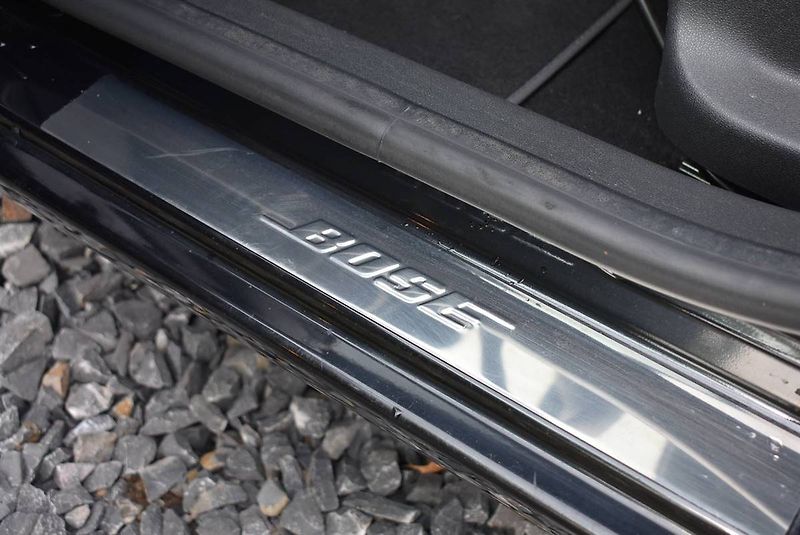Renault Mégane 1,9 DCi BOSE,96KW,NAVI,PĚKNÝ - fotka 11 z 19