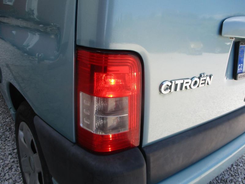 Citroën Berlingo 2.0 HDi KLIMA +sada kol - fotka 30 z 32