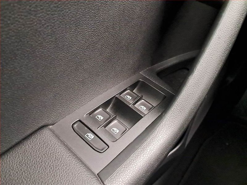 Škoda Octavia (2017) Style 1.6 TDI, Serv.kniha - fotka 17 z 20