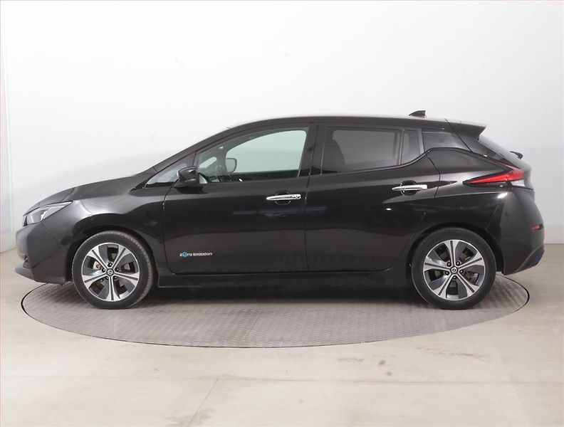 Nissan Leaf (2019) 40 kWh, SoH 85%, Automat - fotka 3 z 18
