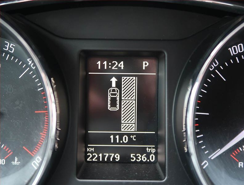 Škoda Superb (2010) Elegance 2.0 TDI, Automat - fotka 17 z 18