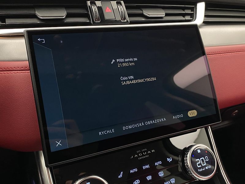 Jaguar XF P300 R-DYNAMIC S AWD AUT CZ - fotka 42 z 44