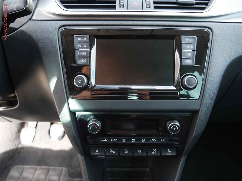 Škoda Rapid (2018) 1.0 TSi, Clever, xenon - fotka 11 z 19