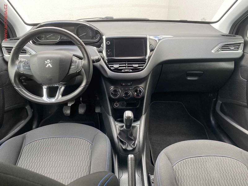 Peugeot 208 (2018) 1.2 PT, Style,  park. čidla - fotka 8 z 13