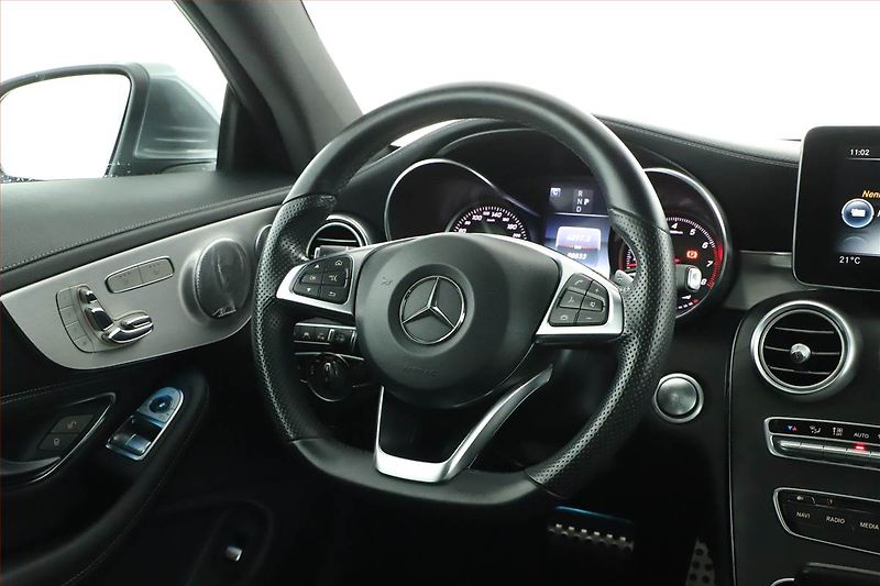 Mercedes-Benz Třídy C (2016) C 400 4MATIC - fotka 17 z 21