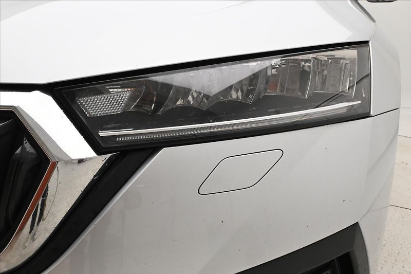 Škoda Octavia 2,0 TDI 110 kW DSG Clever Záru - fotka 28 z 30