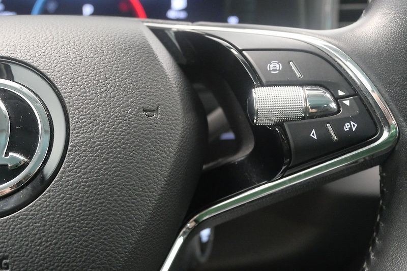 Škoda Karoq - fotka 16 z 24