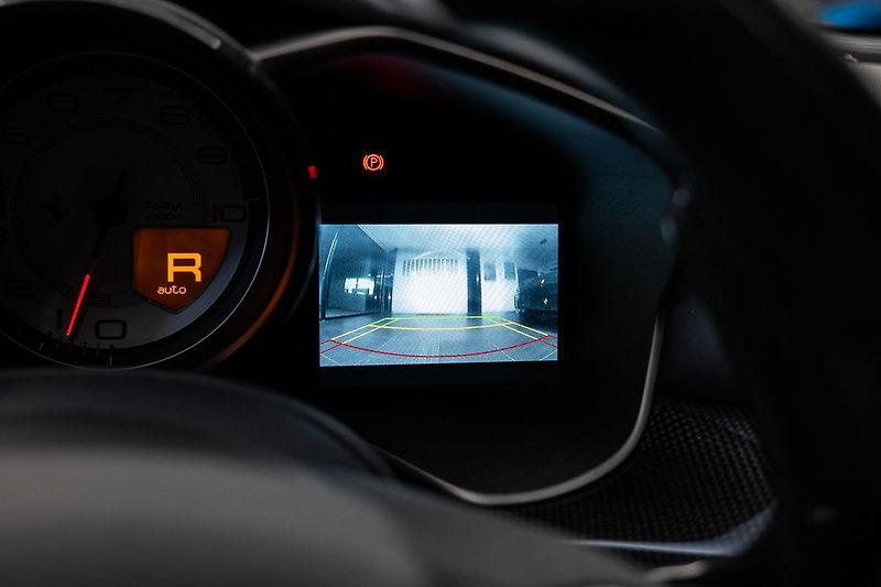 Ferrari FF V12 - fotka 15 z 20