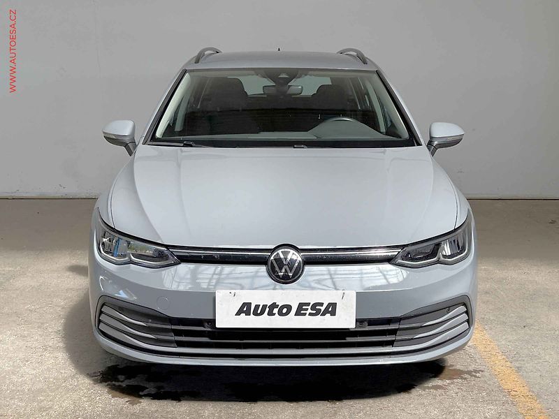Volkswagen Golf (2023) 2.0TDi, DSG - fotka 2 z 15