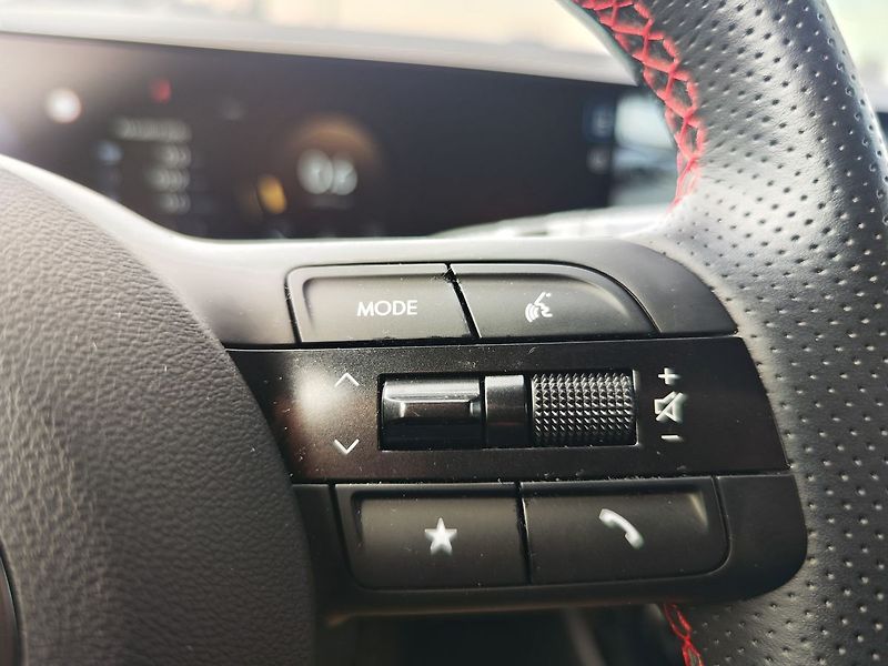 Hyundai Tucson 1.6 T-GDI/118kW N-Line - fotka 30 z 35