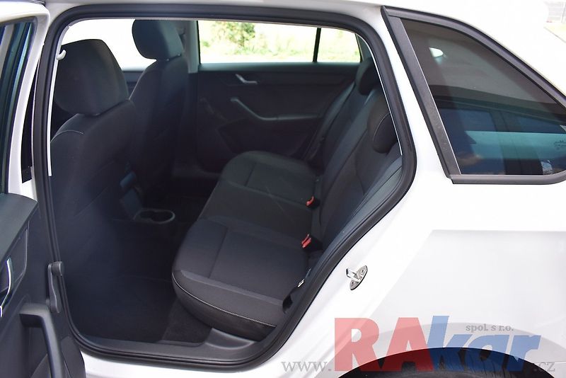 Škoda Rapid (2014) 1,2 TSI - fotka 9 z 29