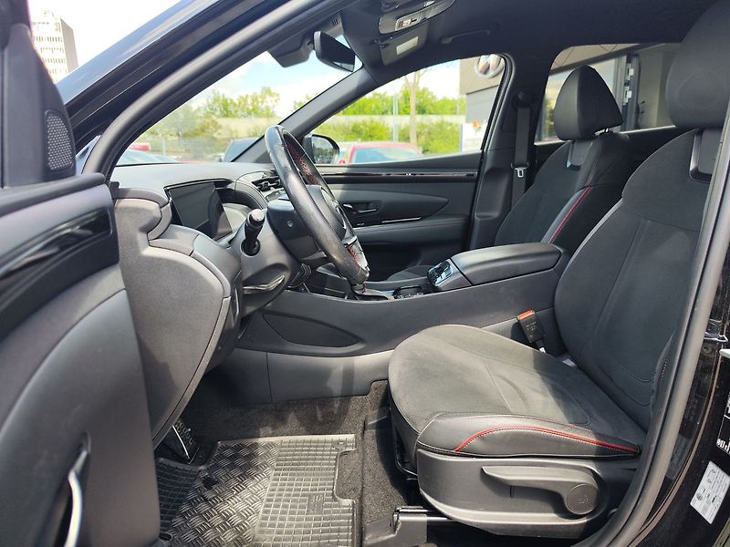 Hyundai Tucson 1.6 CRDi/100kW N-Line DCT MHEV - fotka 15 z 36