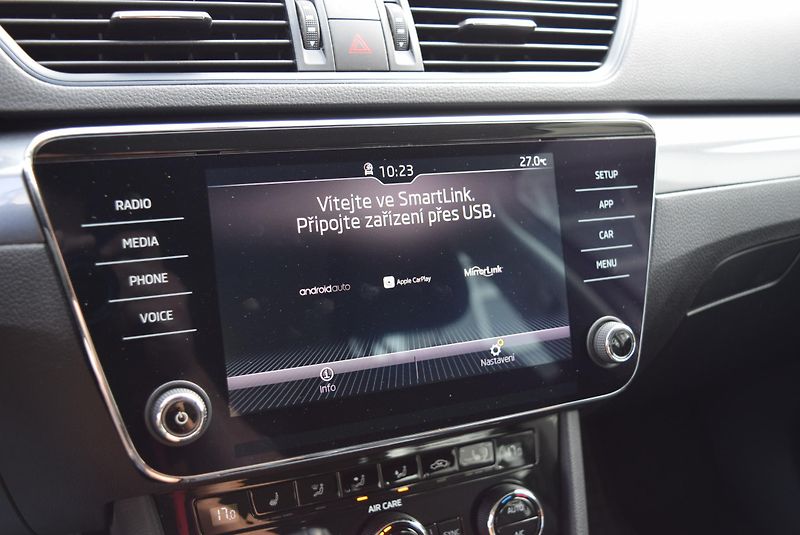 Škoda Superb (2017) 1.4TSI 110kw AMBITION APP OPS - fotka 25 z 50