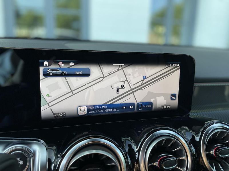 Mercedes-Benz GLB 200d 4Matic - fotka 28 z 32